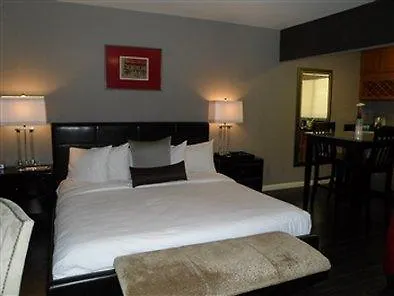 Avanti Hotel Palm Springs 3*,